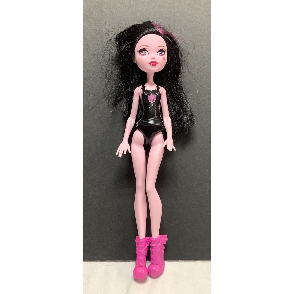 Monster High Doll Draculaura Daughter of Dracula 2015 11"